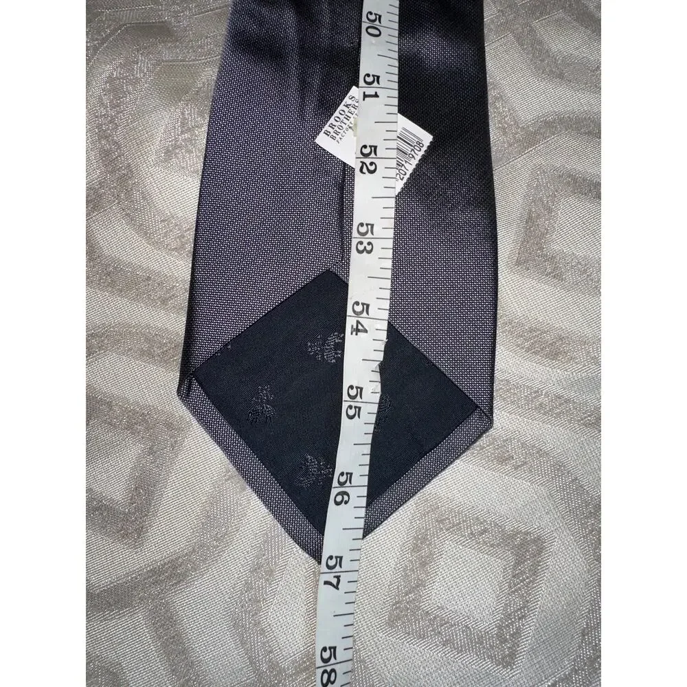 Brooks Brothers Basics Pure Silk‎ Tie Gray Men’s Necktie Classic Formal Workwear